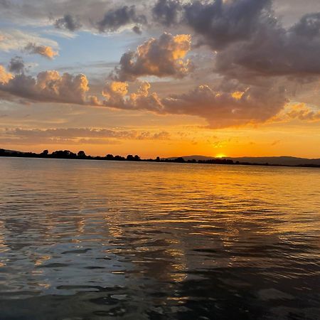 Elgringo Clisura Dunarii Moldova Noua Bagian luar foto