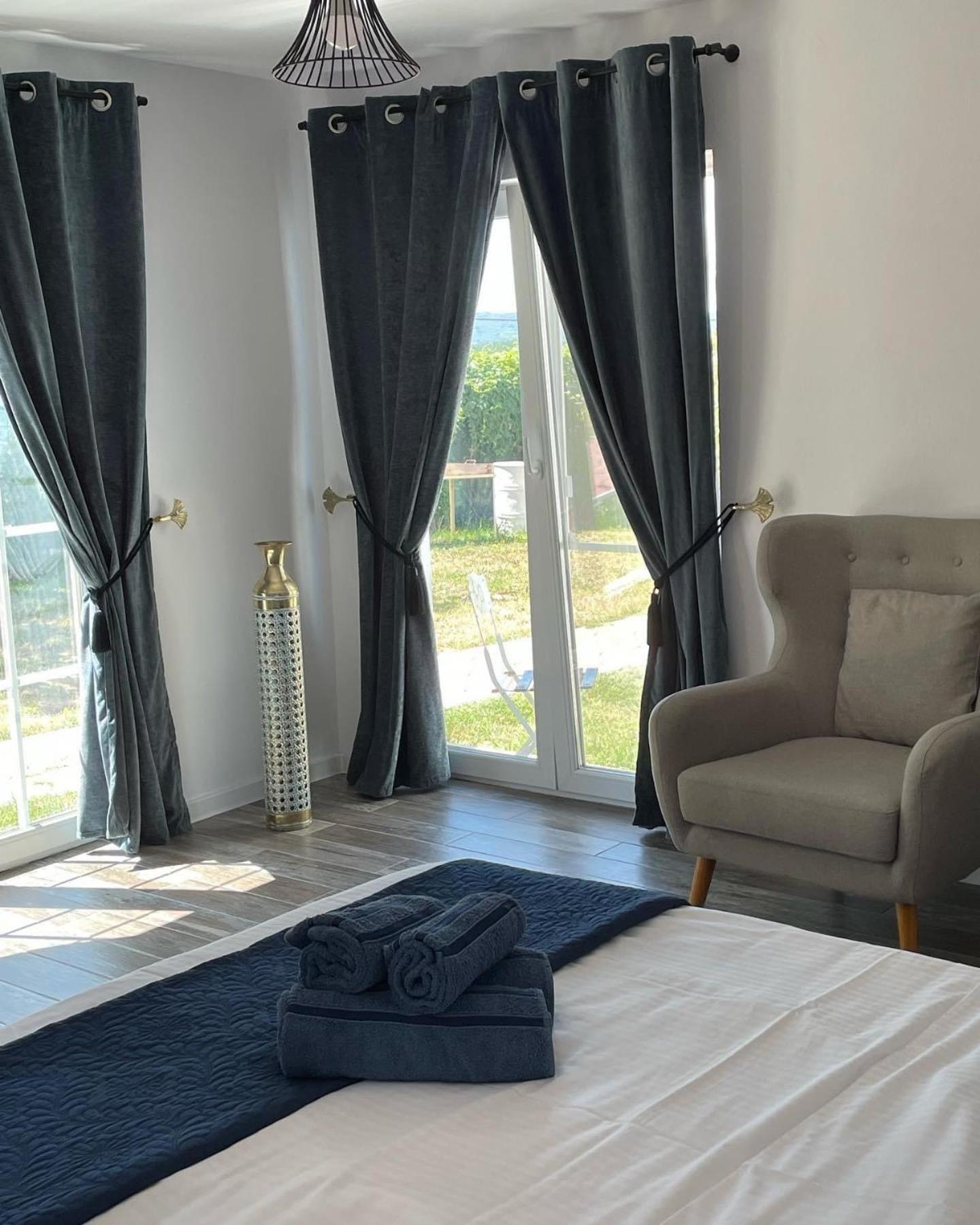 Elgringo Clisura Dunarii Moldova Noua Bagian luar foto