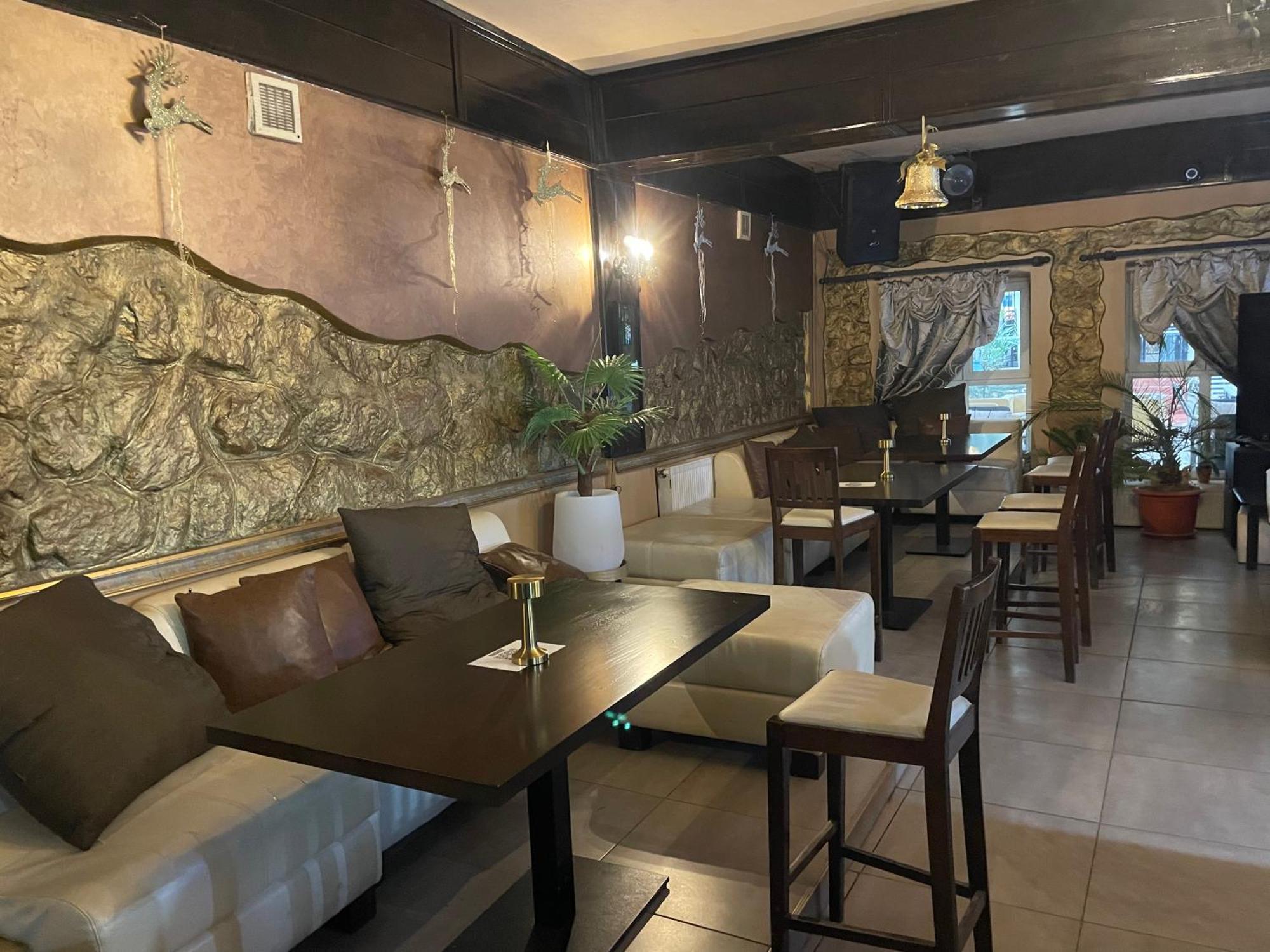 Elgringo Clisura Dunarii Moldova Noua Bagian luar foto