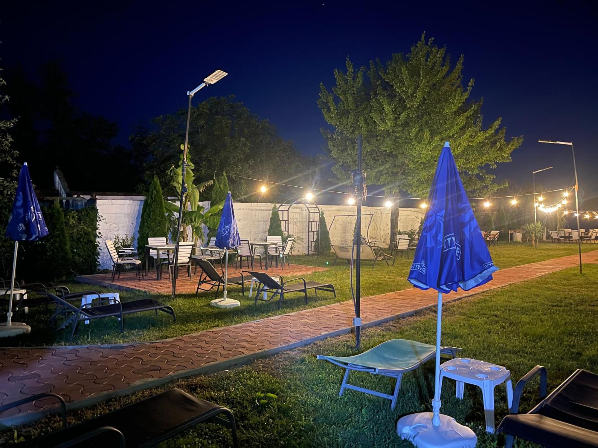 Elgringo Clisura Dunarii Moldova Noua Bagian luar foto